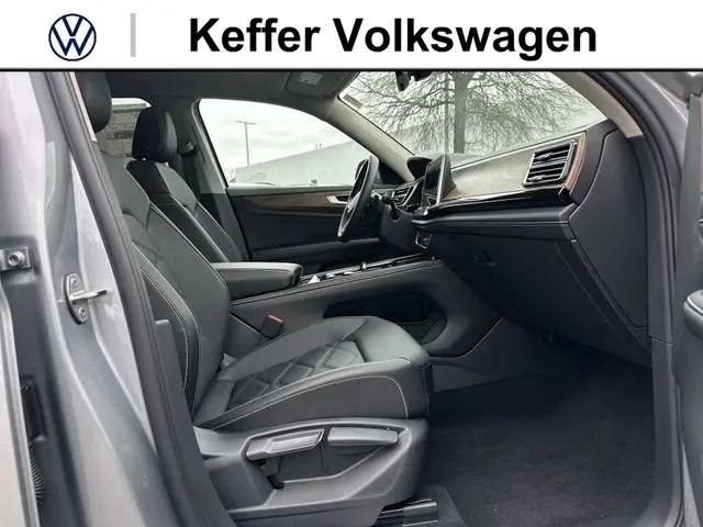 2026 Volkswagen Atlas SE with Technology