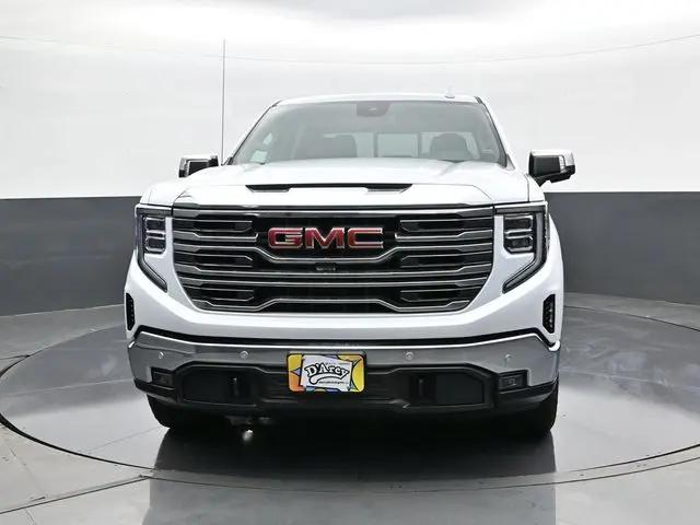 2026 GMC Sierra 1500 Crew Cab, Short Bed, SLT, 4WD