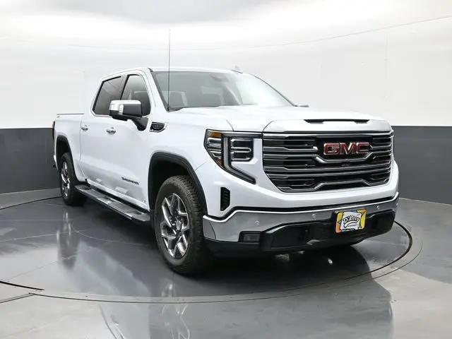 2026 GMC Sierra 1500 Crew Cab, Short Bed, SLT, 4WD