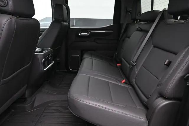 2026 GMC Sierra 1500 Crew Cab, Short Bed, SLT, 4WD