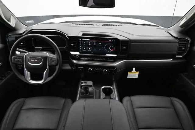 2026 GMC Sierra 1500 Crew Cab, Short Bed, SLT, 4WD