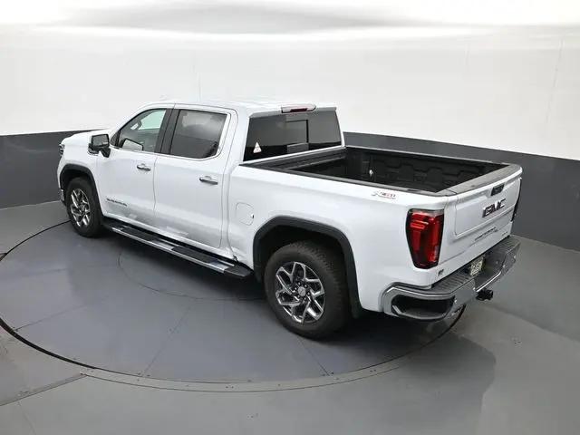 2026 GMC Sierra 1500 Crew Cab, Short Bed, SLT, 4WD