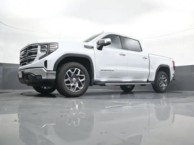 2026 GMC Sierra 1500 Crew Cab, Short Bed, SLT, 4WD