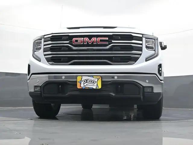 2026 GMC Sierra 1500 Crew Cab, Short Bed, SLT, 4WD