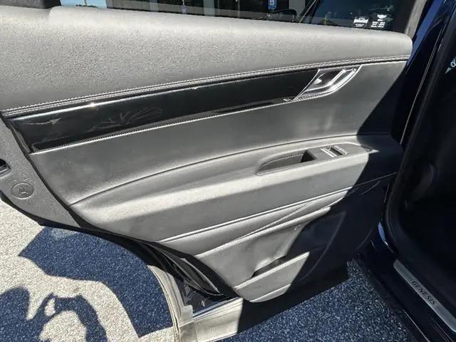 2025 Genesis GV80 2.5T Standard AWD