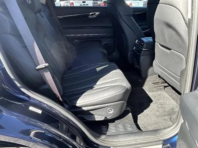 2025 Genesis GV80 2.5T Standard AWD