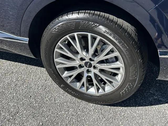 2025 Genesis GV80 2.5T Standard AWD