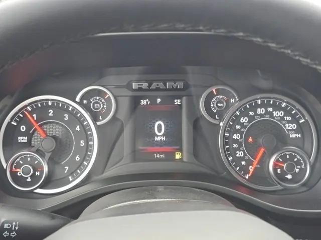 2026 Ram 1500 Big Horn Crew Cab 4x4 5'7" Box