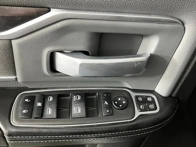 2023 Ram 2500 Big Horn Crew Cab 4x4 8' Box
