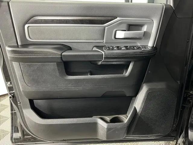 2023 Ram 2500 Big Horn Crew Cab 4x4 8' Box