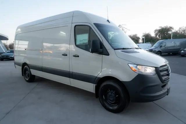 2026 Mercedes-Benz Sprinter 2500 High Roof 4-Cyl Diesel HO