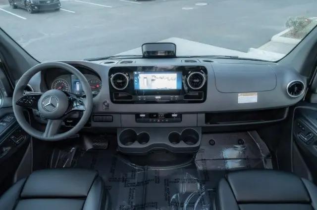2026 Mercedes-Benz Sprinter 2500 High Roof 4-Cyl Diesel HO