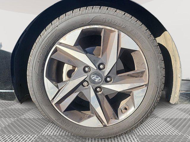 2022 Hyundai Elantra Limited
