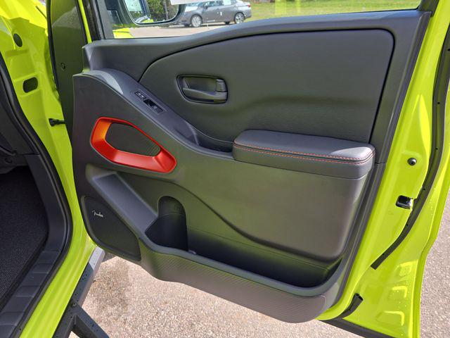 2026 Nissan Frontier Crew Cab Long Bed PRO-4X 4x4