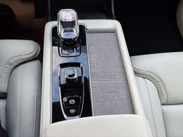 2026 Volvo XC90 B6 Ultra 7-Seater