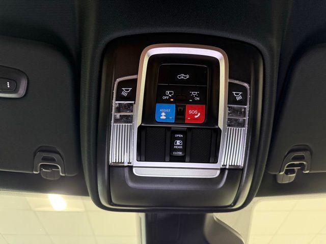2026 Ram 1500 Rebel Crew Cab 4x4 5'7" Box