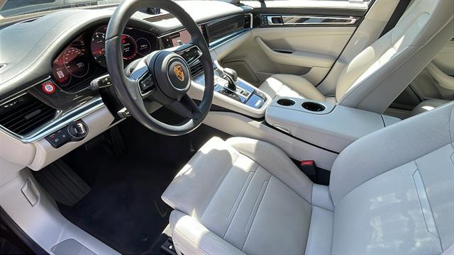 2022 Porsche Panamera Platinum Edition