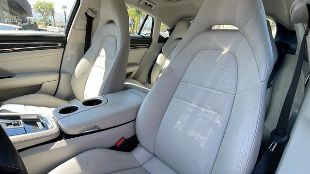 2022 Porsche Panamera Platinum Edition