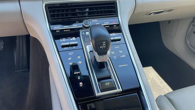 2022 Porsche Panamera Platinum Edition