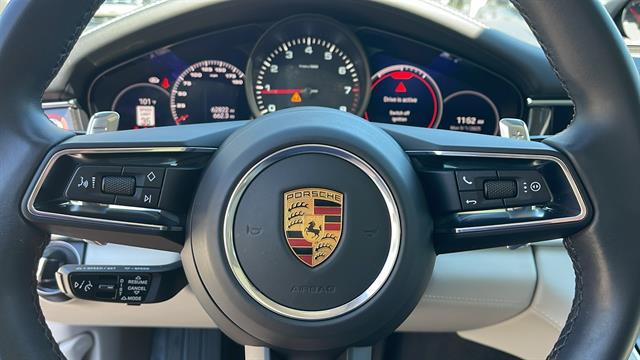 2022 Porsche Panamera Platinum Edition