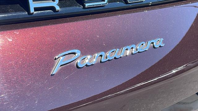 2022 Porsche Panamera Platinum Edition