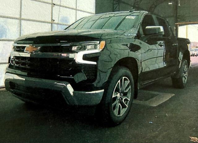 2023 Chevrolet Silverado 1500 4WD Crew Cab Short Bed LT with 2FL