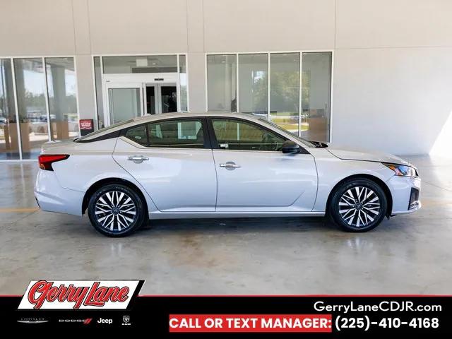 2024 Nissan Altima SV FWD