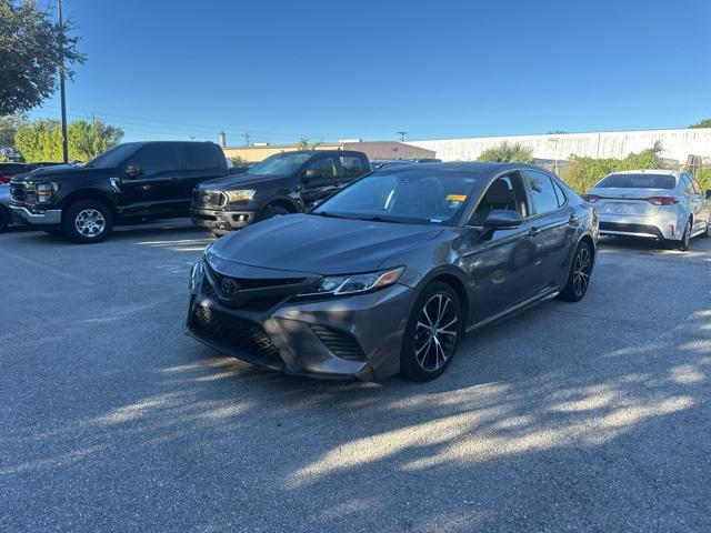 2018 Toyota Camry SE