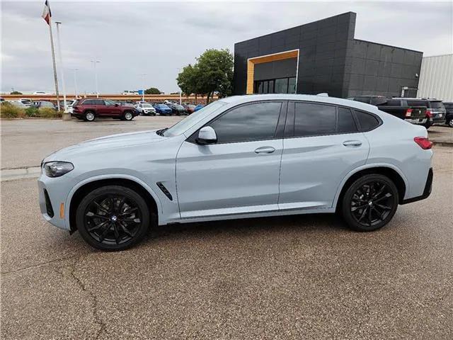 2023 BMW X4 xDrive30i