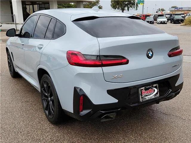 2023 BMW X4 xDrive30i