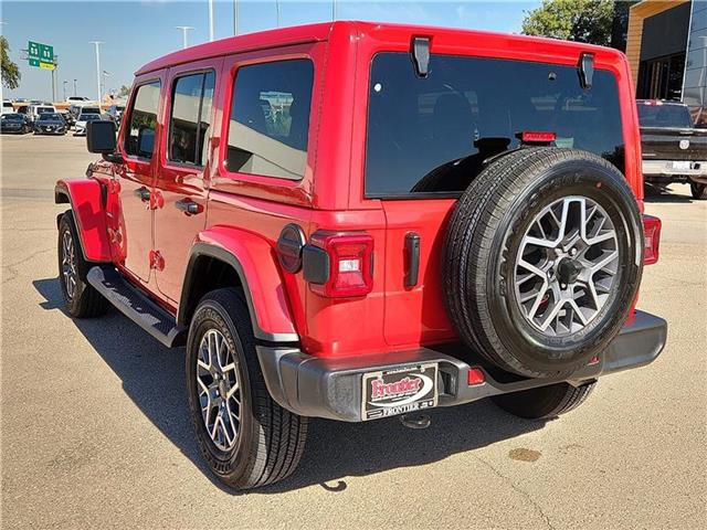 2024 Jeep Wrangler 4-Door Sahara 4x4