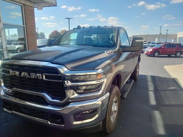 2025 RAM 3500 Tradesman Regular Cab 4x4 8 Box
