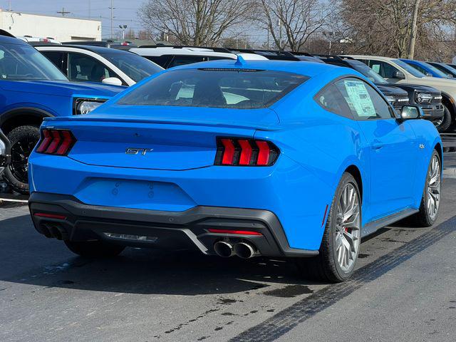 2025 Ford Mustang GT Premium Fastback