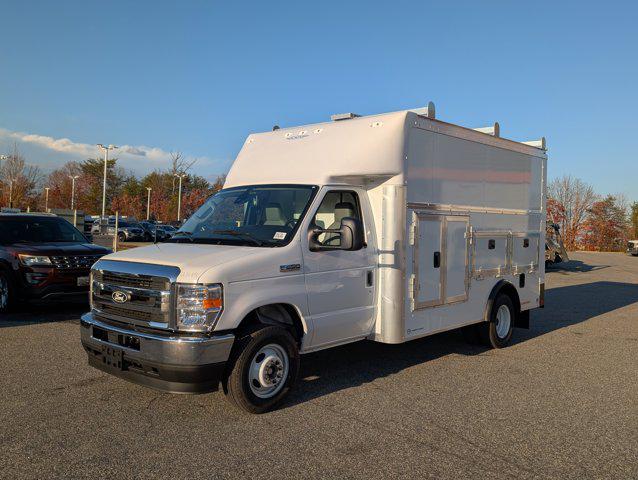 2026 Ford E-450 Cutaway Base
