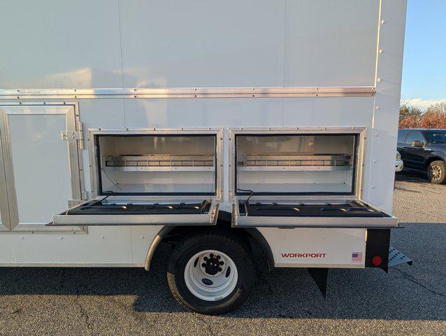 2026 Ford E-450 Cutaway Base