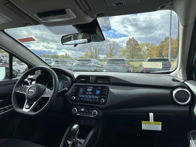 2025 Nissan Versa 1.6 SR