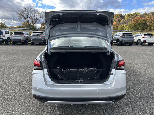 2025 Nissan Versa 1.6 SR