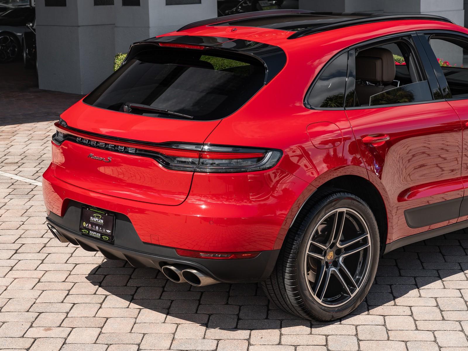 2021 Porsche Macan S photo 3