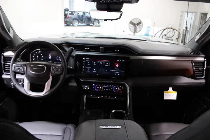 2026 GMC Sierra 2500HD Crew Cab, Standard Bed, Denali, 4WD
