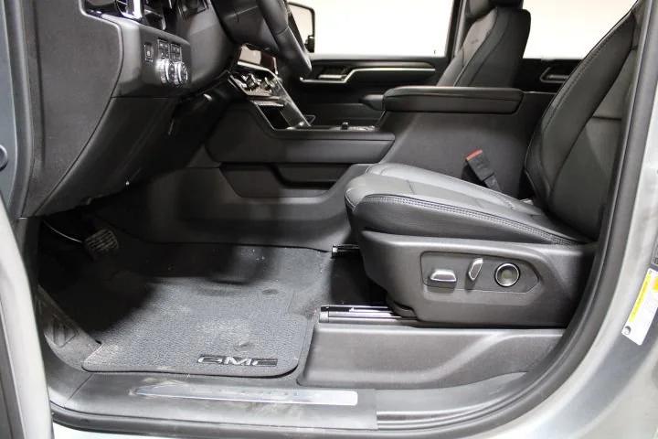 2026 GMC Sierra 2500HD Crew Cab, Standard Bed, Denali, 4WD