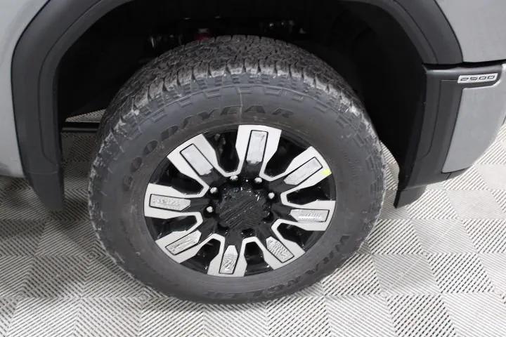 2026 GMC Sierra 2500HD Crew Cab, Standard Bed, Denali, 4WD