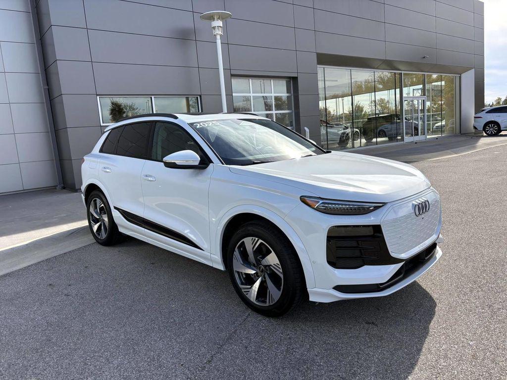 /2025 Audi Q6-E-TRON