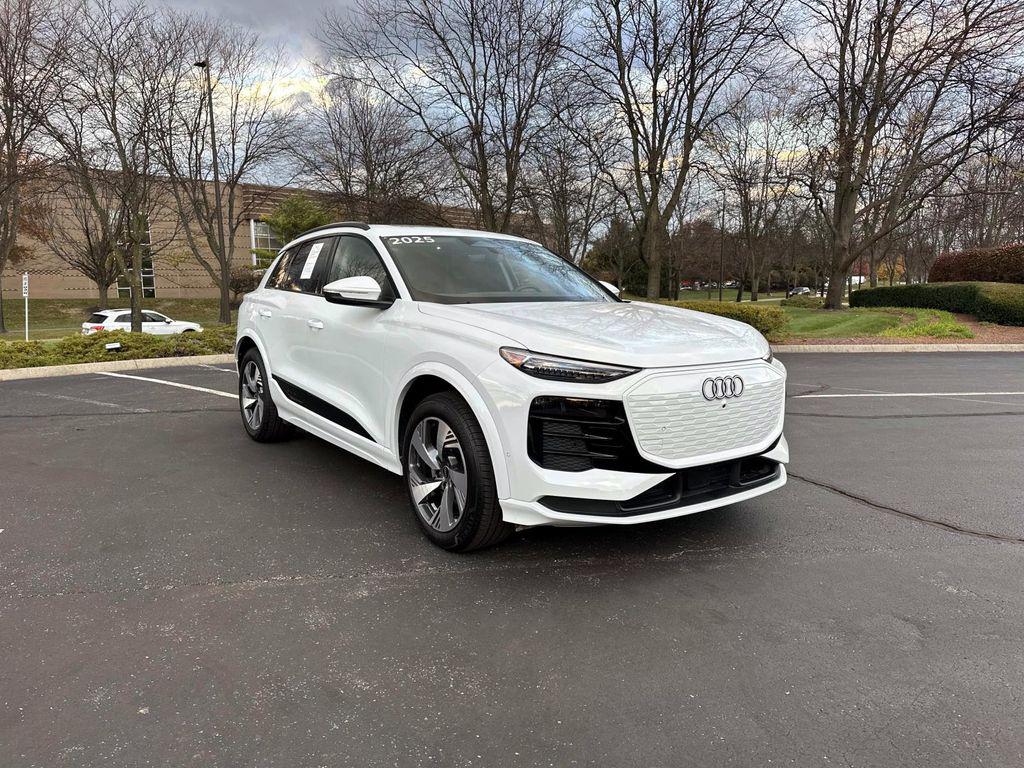 /2025 Audi Q6-E-TRON