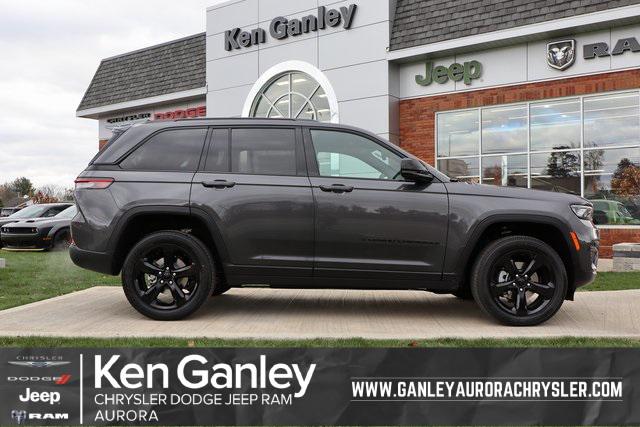 2025 Jeep Grand Cherokee GRAND CHEROKEE ALTITUDE 4X4