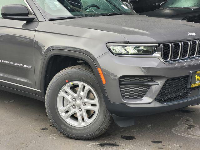 2025 Jeep Grand Cherokee GRAND CHEROKEE LAREDO 4X4