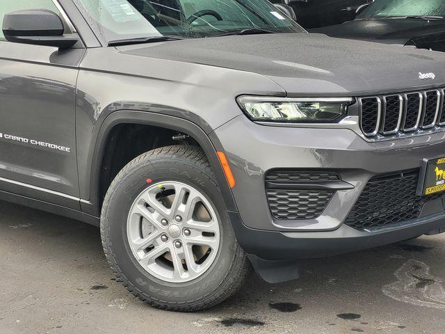 2025 Jeep Grand Cherokee GRAND CHEROKEE LAREDO 4X4