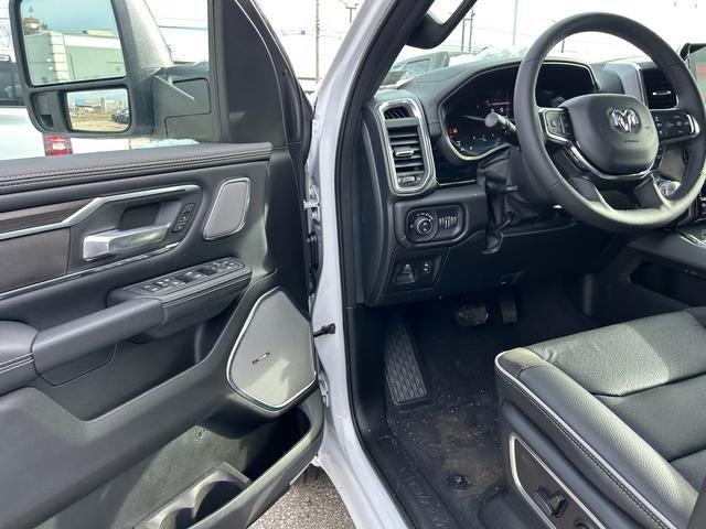 2026 Ram 1500 Laramie Crew Cab 4x4 5'7" Box