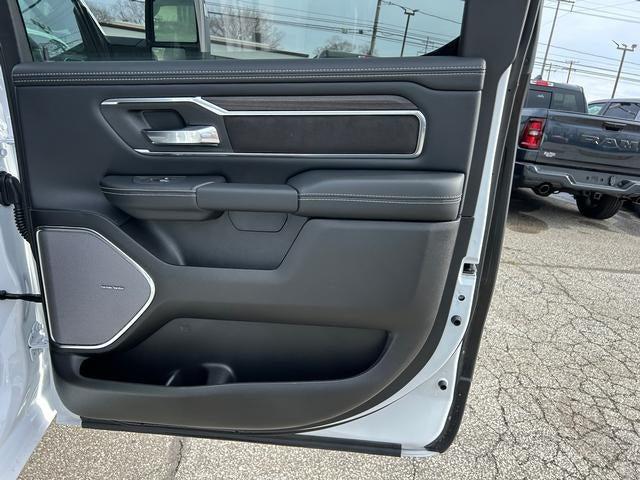 2026 Ram 1500 Laramie Crew Cab 4x4 5'7" Box