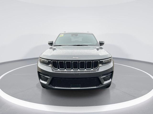 2025 Jeep Grand Cherokee GRAND CHEROKEE LAREDO 4X4