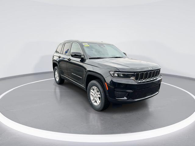 2025 Jeep Grand Cherokee GRAND CHEROKEE LAREDO 4X4